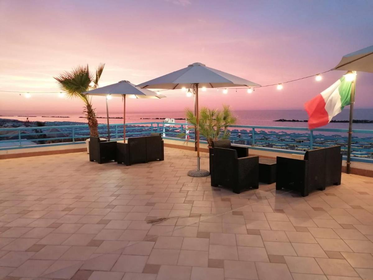 Sea Garden Rooms Termoli Exterior photo